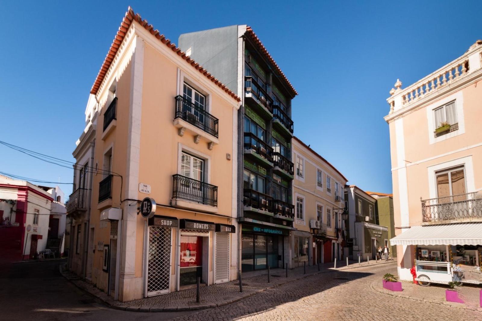 Newstar Duplex Lägenhet Setúbal Exteriör bild